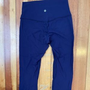 Lululemon size 6 purple align capris